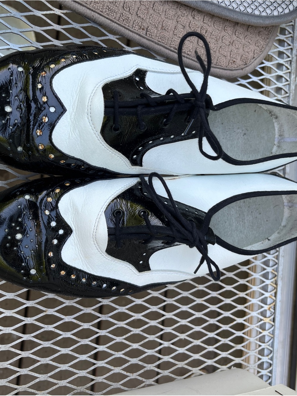 Black and White Wingtip Lace-Up Oxfords. Swing dancing shoes.  10 1/2-11 size.